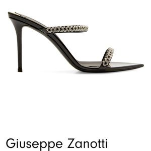 Designer women footwear , new ! Never worn